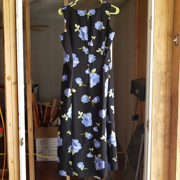 Sleeveless dress with jacket - Picture 4 of 7